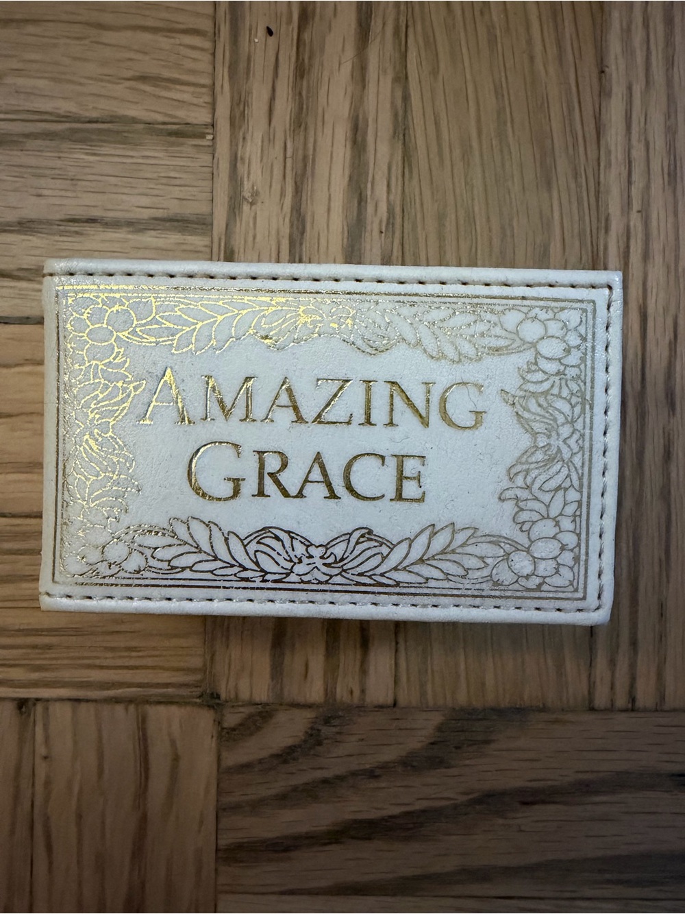 Amazing Grace music box - White and Gold